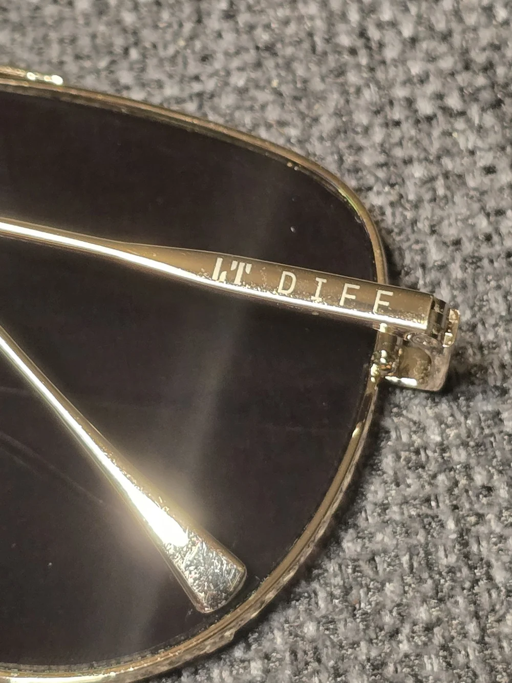 Diff Eyewear classic aviator